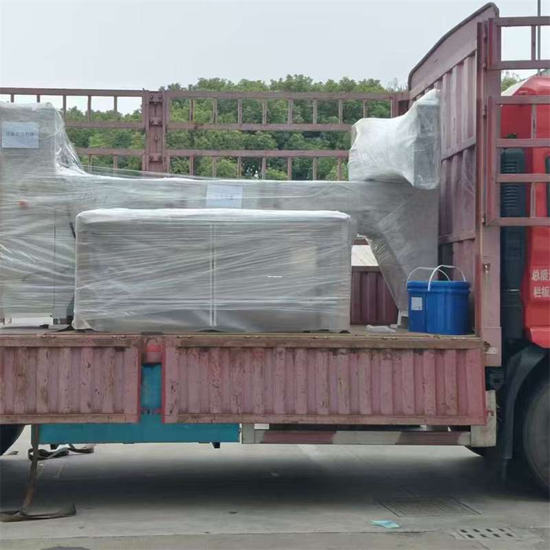 上高县甘孜县进仓物流：多元服务与特色运输线路探索